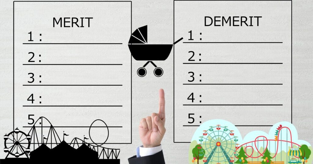 MERIT・DEMERITの文字とベビーカー遊園地のイラスト